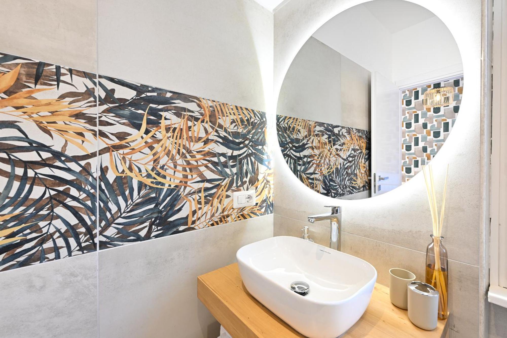 Cozy Steps From Metro Station Apartment Rome